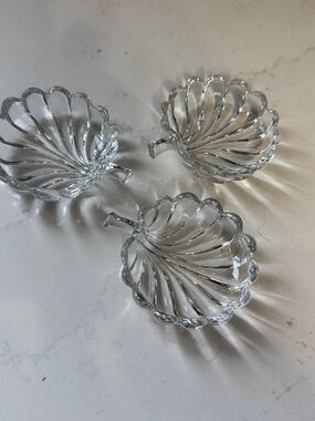 Vintage leaf bowls set of 3 nesting clear glass nut dishes MCM trinket bowls